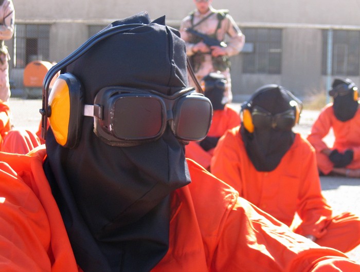 Tù nhân ở Guantalamo